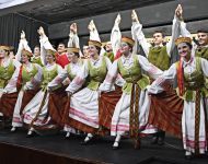 Argentinos lietuvių tautinių šokių grupė „Nemunas“ iš Berisso koncertavo Joninių šventėje Urugvajaus lietuvių kultūros draugijoje